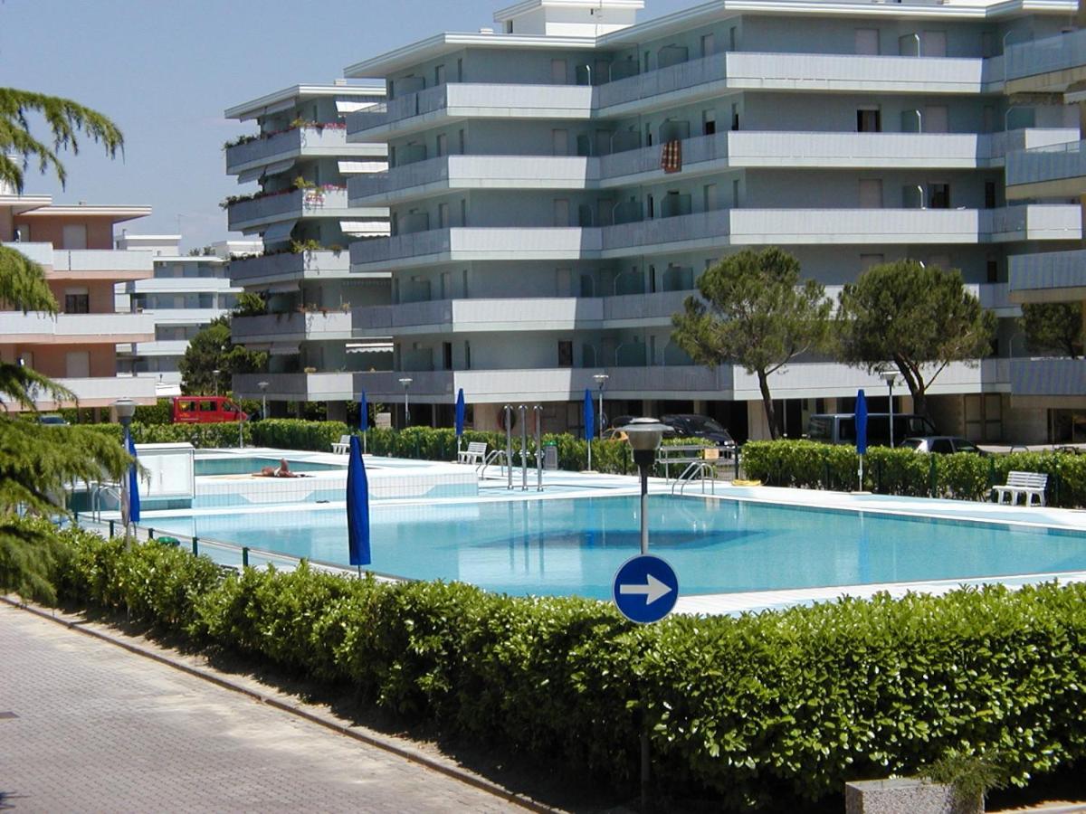 Flats Valbella Apartment Bibione Bagian luar foto